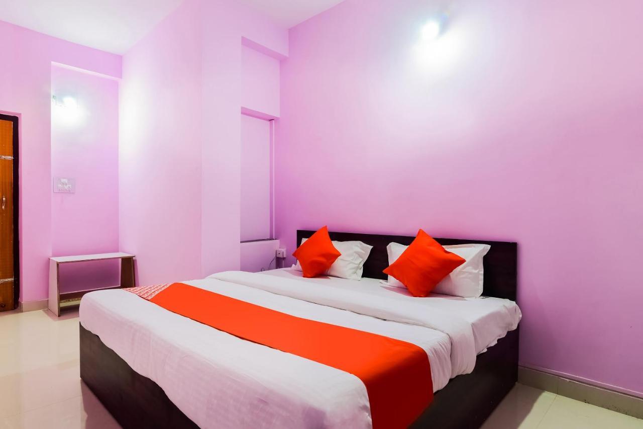 Oyo 43422 Bijaya Palace Hotel