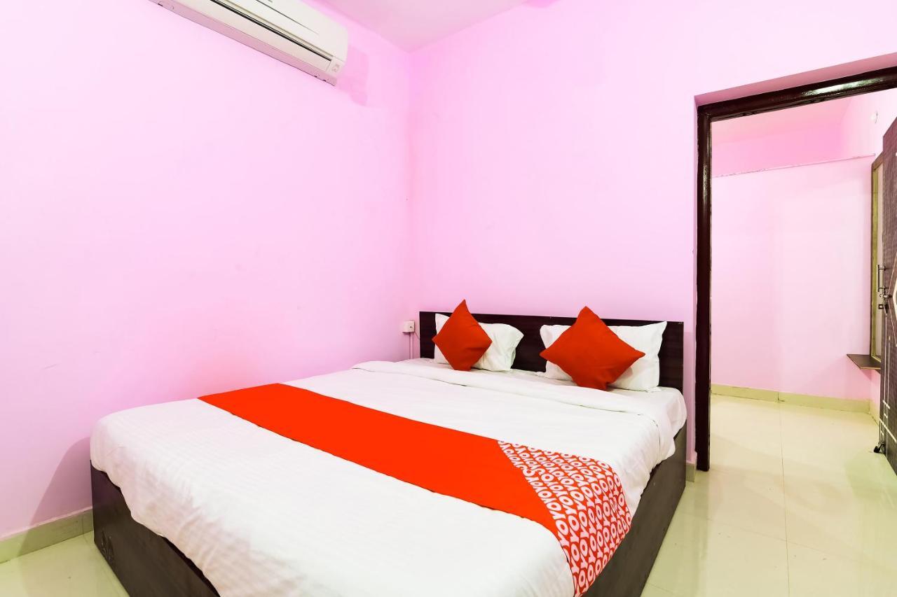 Oyo 43422 Bijaya Palace 3*