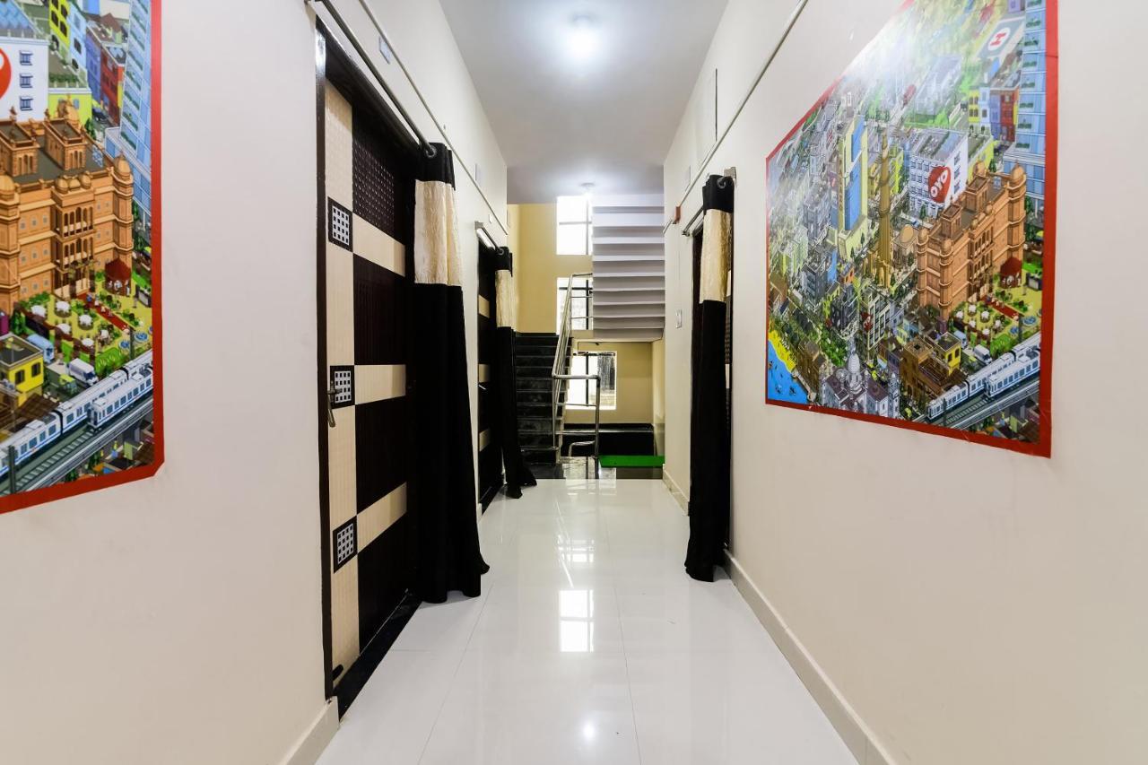 Oyo 43422 Bijaya Palace Hotel